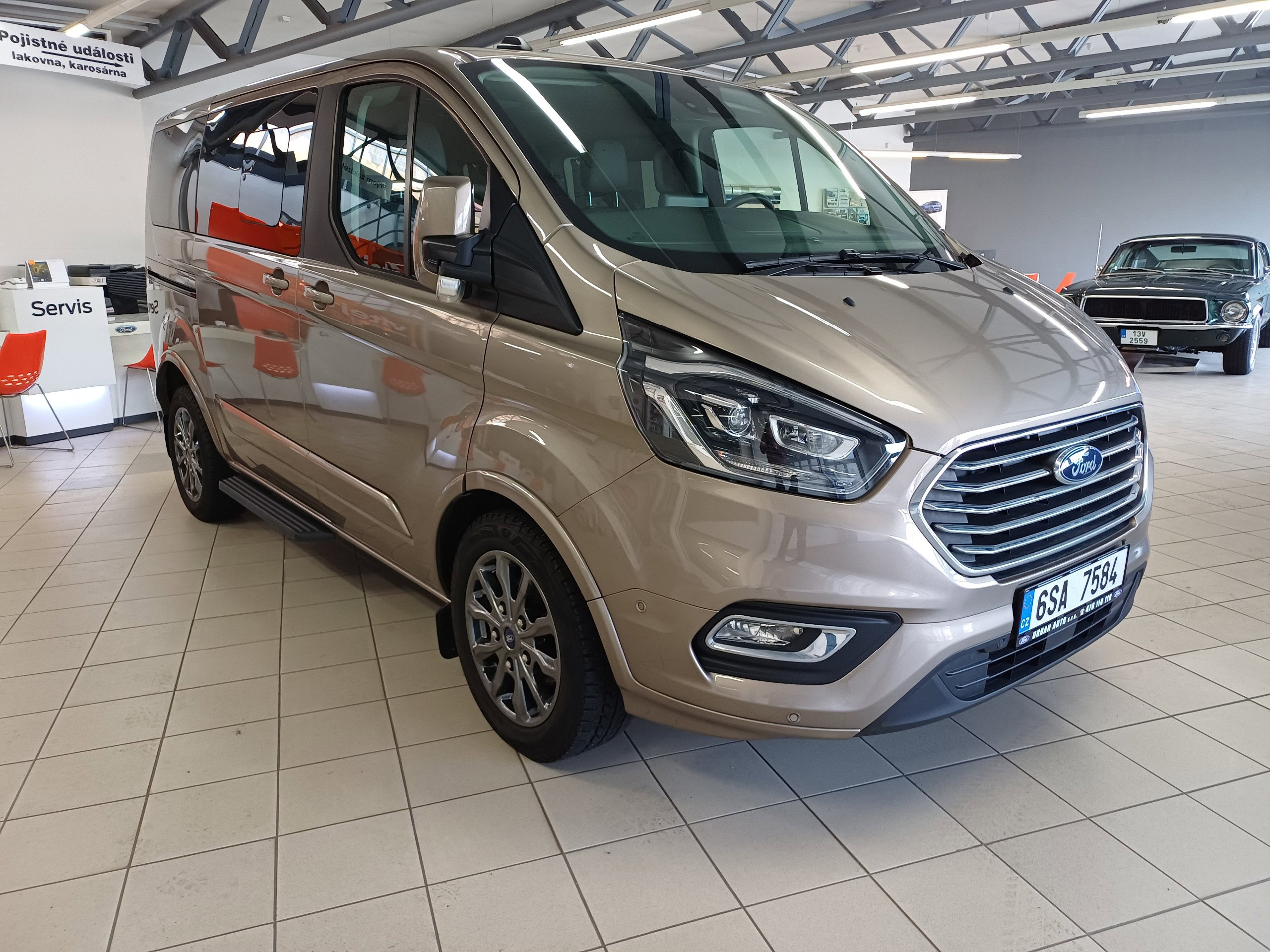 Ford Tourneo Custom