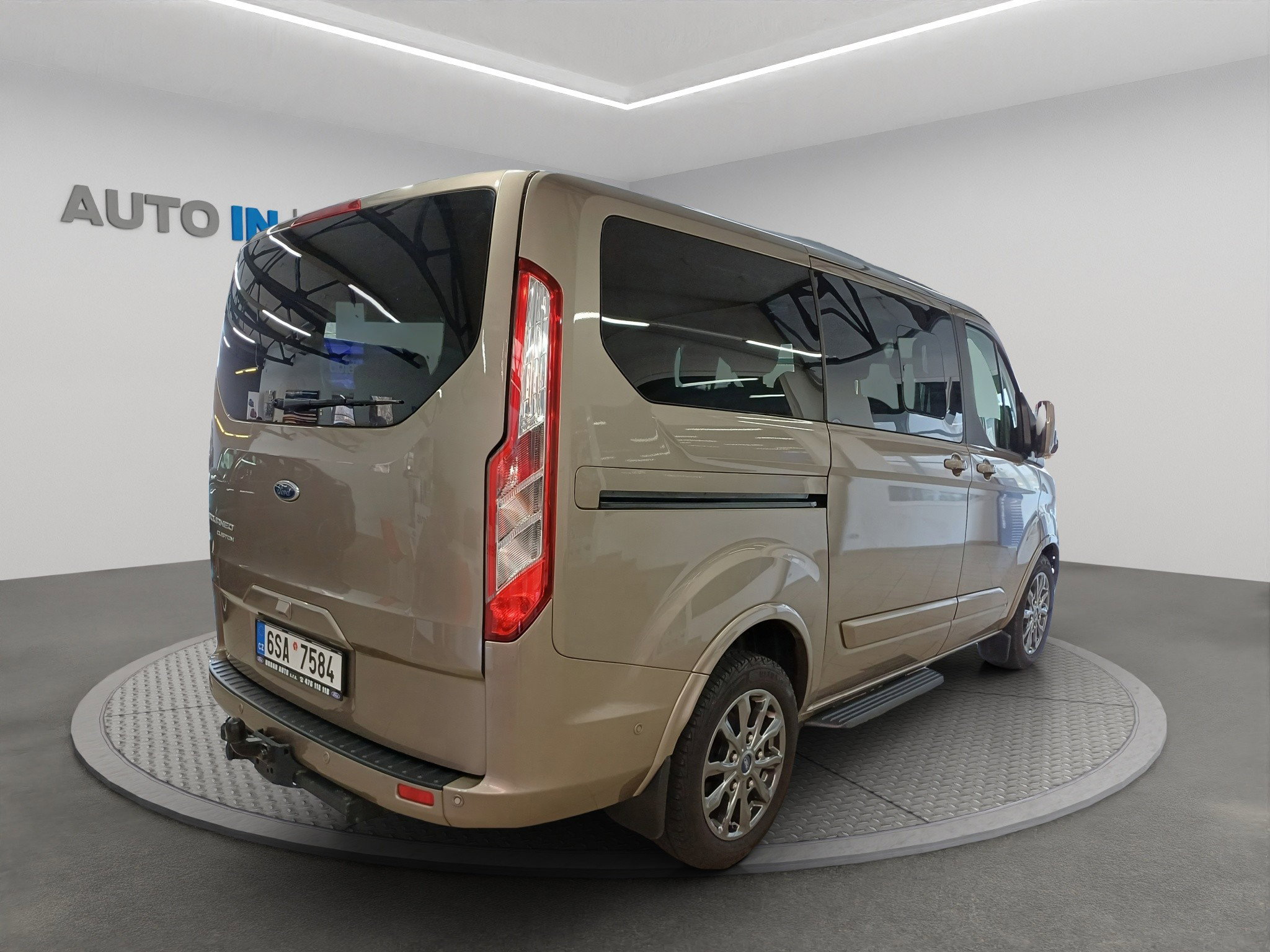 Ford Tourneo Custom