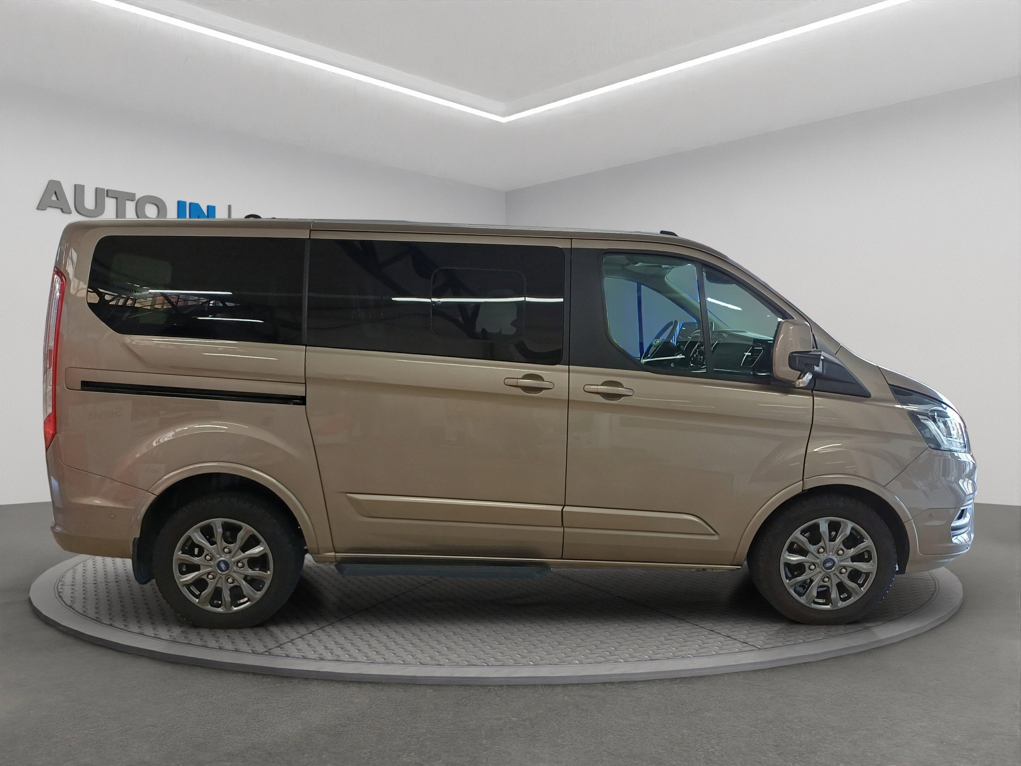 Ford Tourneo Custom