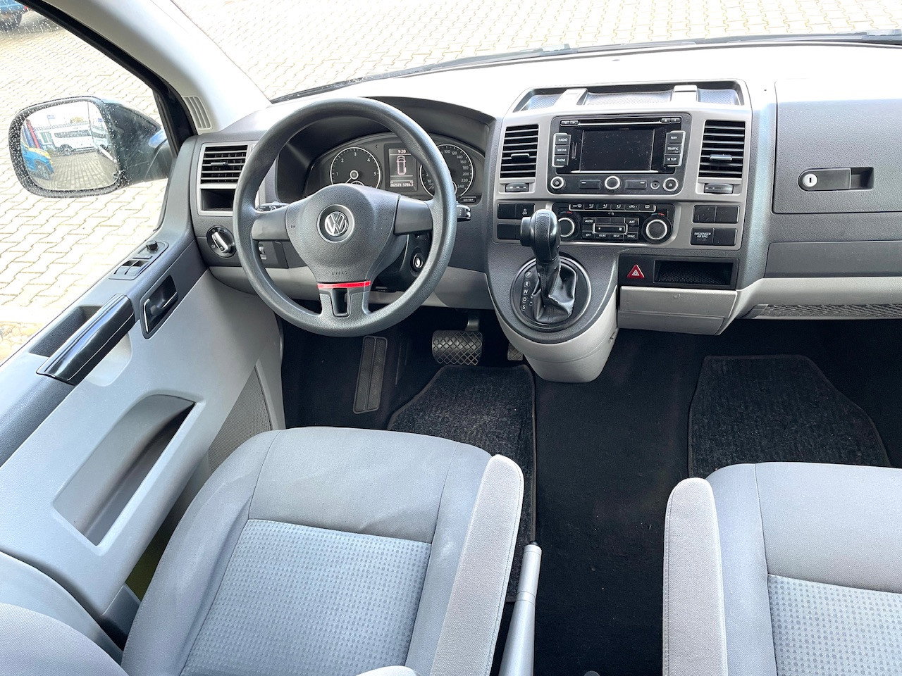 VW Caravelle