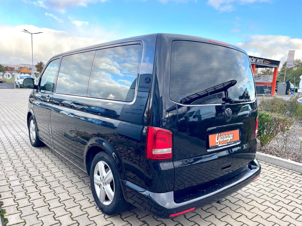 VW Caravelle
