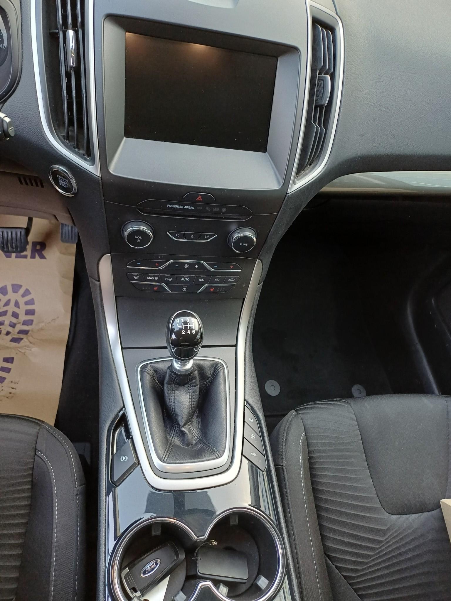 Ford S-MAX