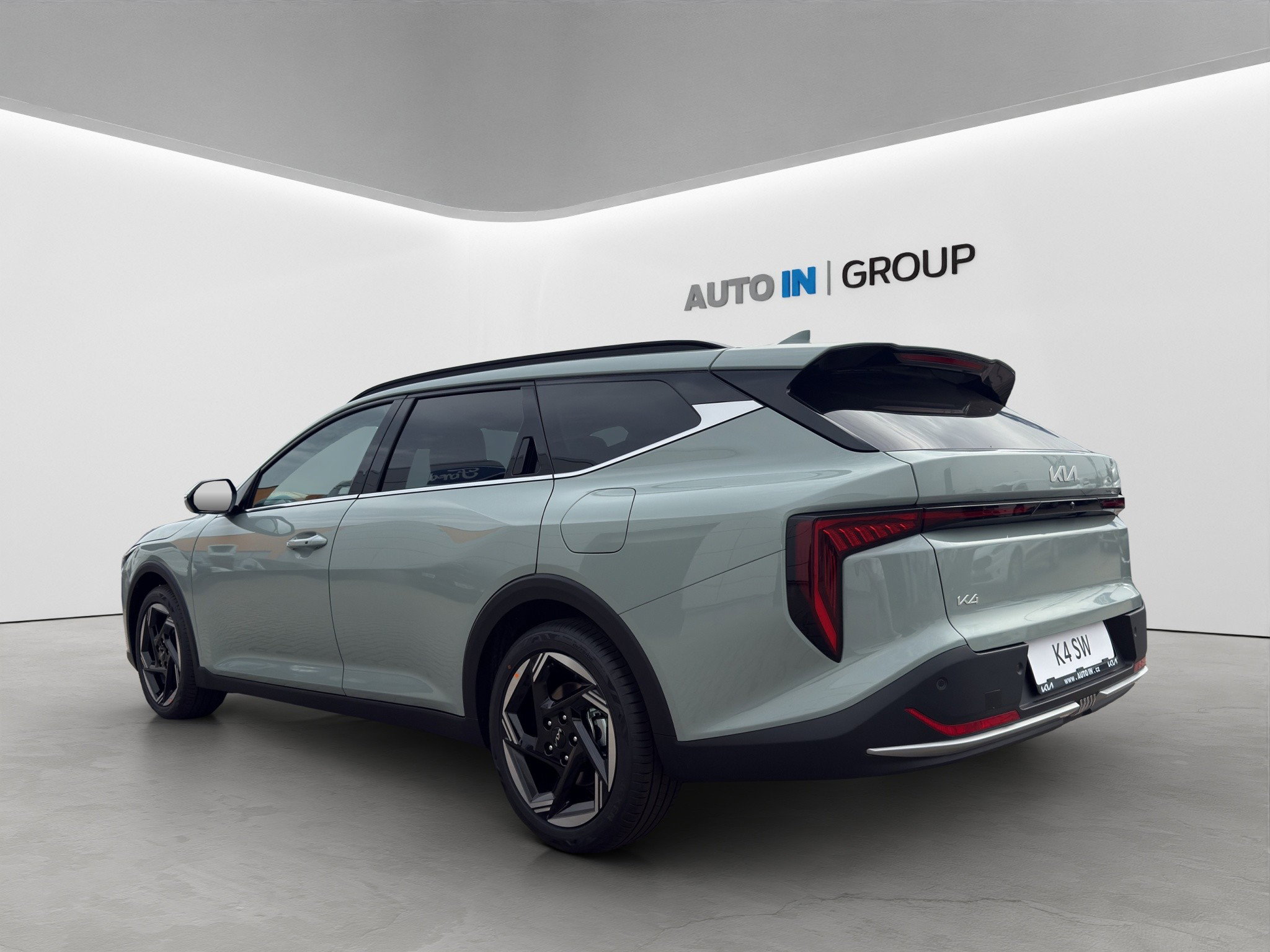 KIA K4