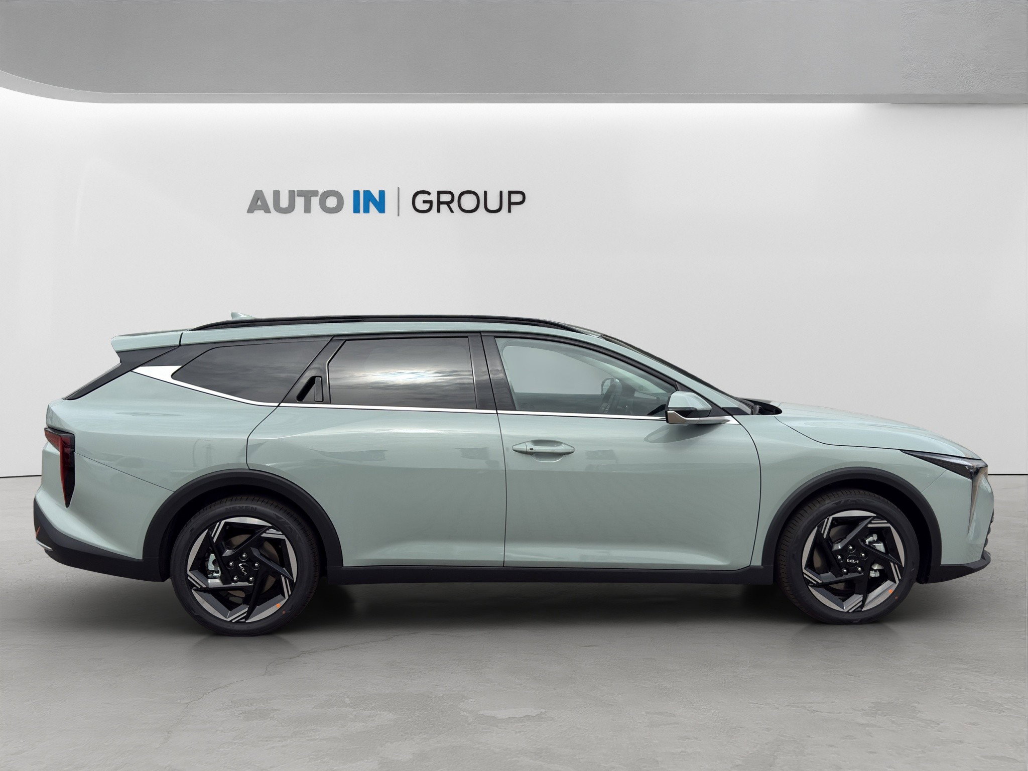 KIA K4