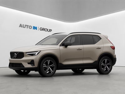 Volvo XC40 PLUS Dark,360°kam, el.vyhř.sklo