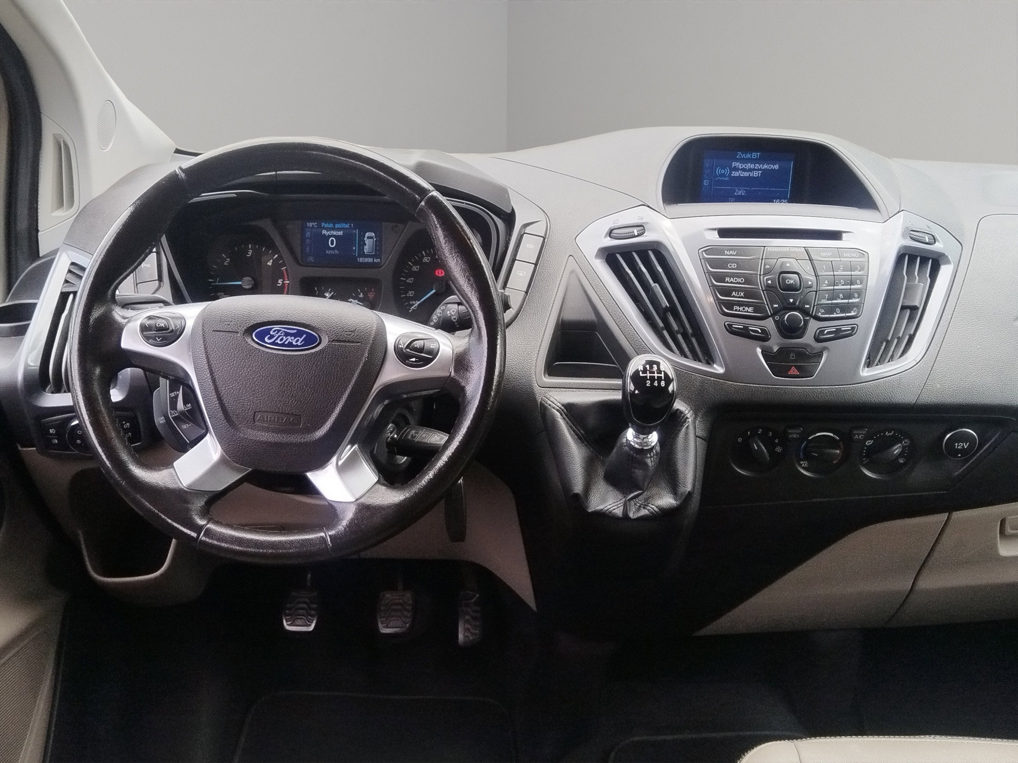 Ford Tourneo Custom