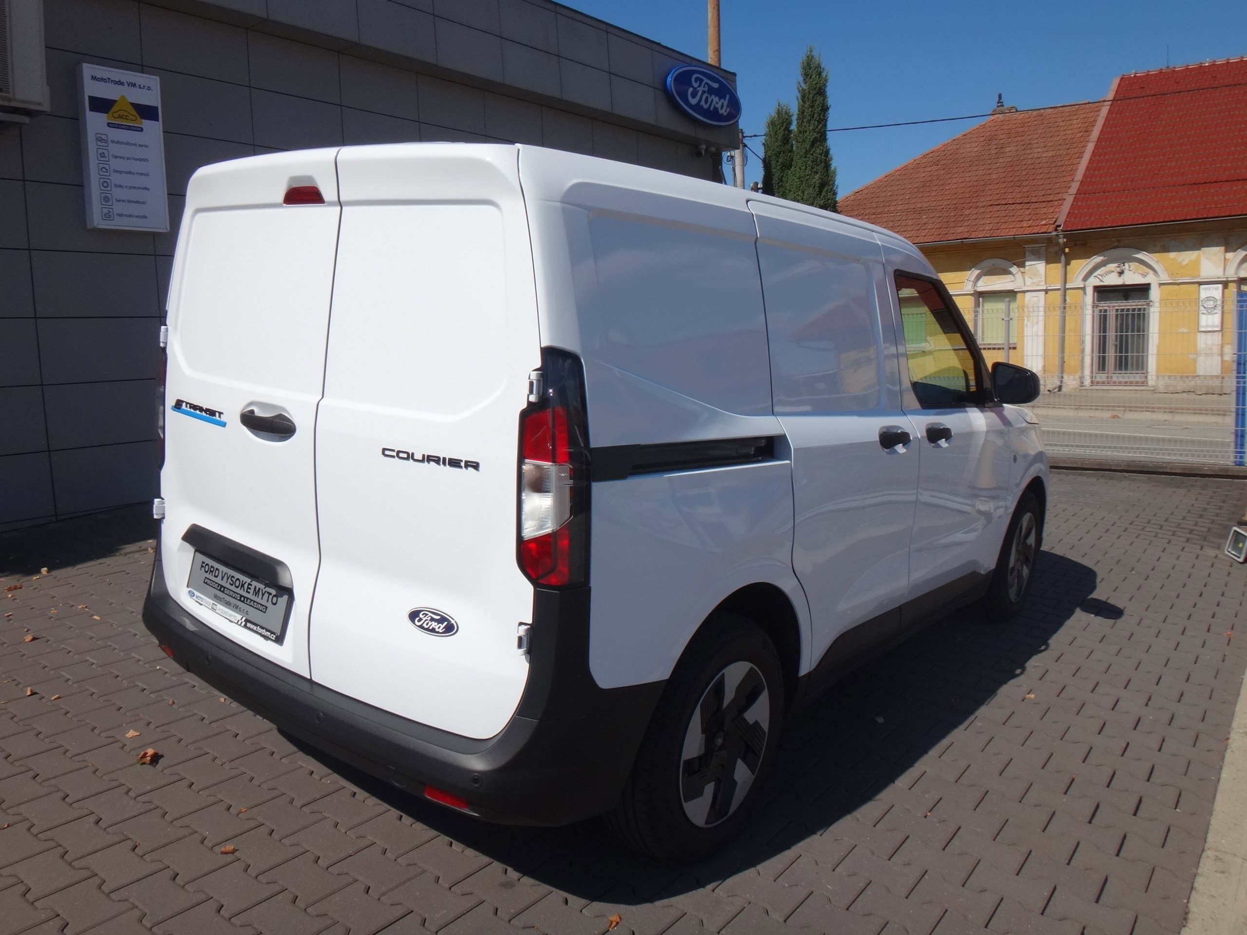 Ford Transit Courier