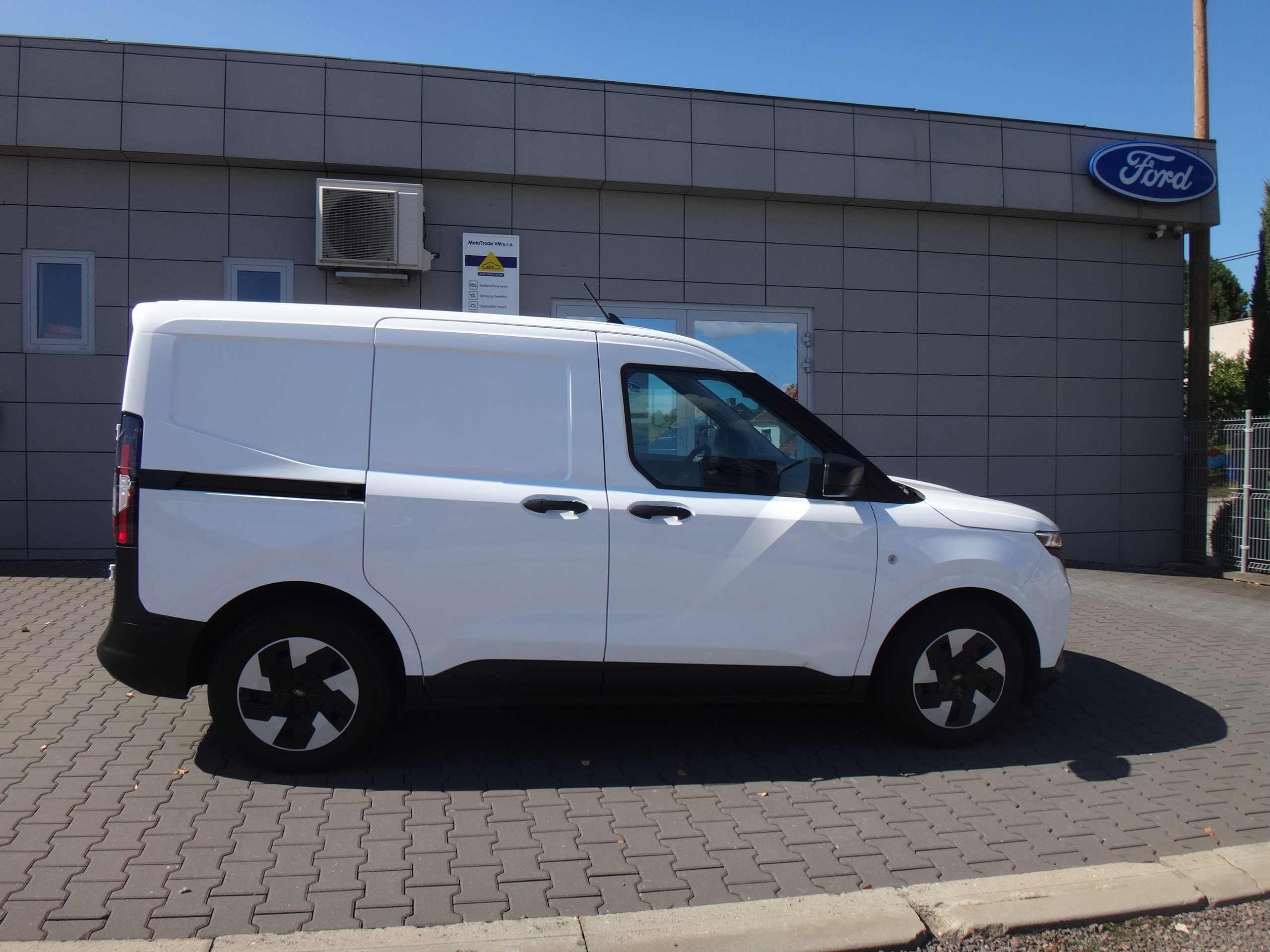Ford Transit Courier