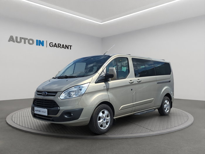 Ford Tourneo Custom 2.0 TDCi 96kW, L2 ČR, 1. Maj., Tažné, 8 Míst, Výhřev Sed., DPH