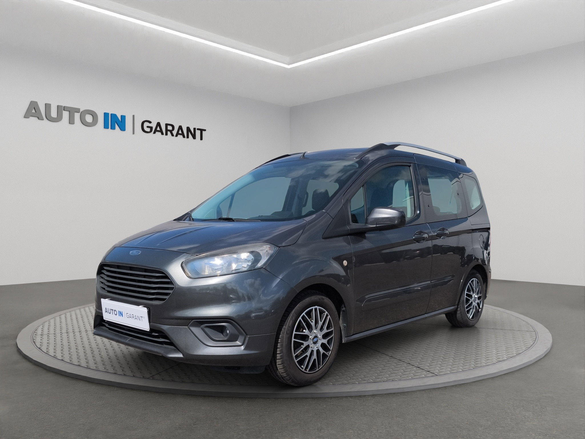 Ford Tourneo Courier 1.0 73kW, ČR, Serv. kniha, Výhřev sedadel