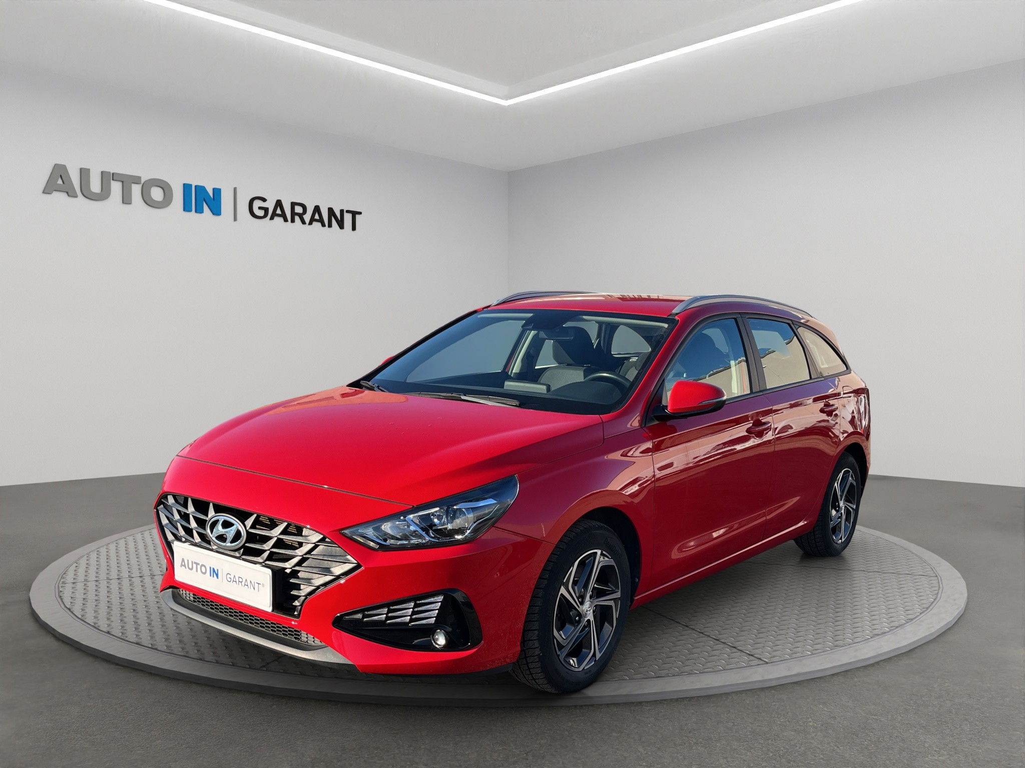 Hyundai i30 COMFORT 1.5 CVVT 81kW, ČR, 1.maj, tov.záruka