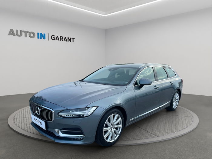 Volvo V90 D4, 140kW, Momentum