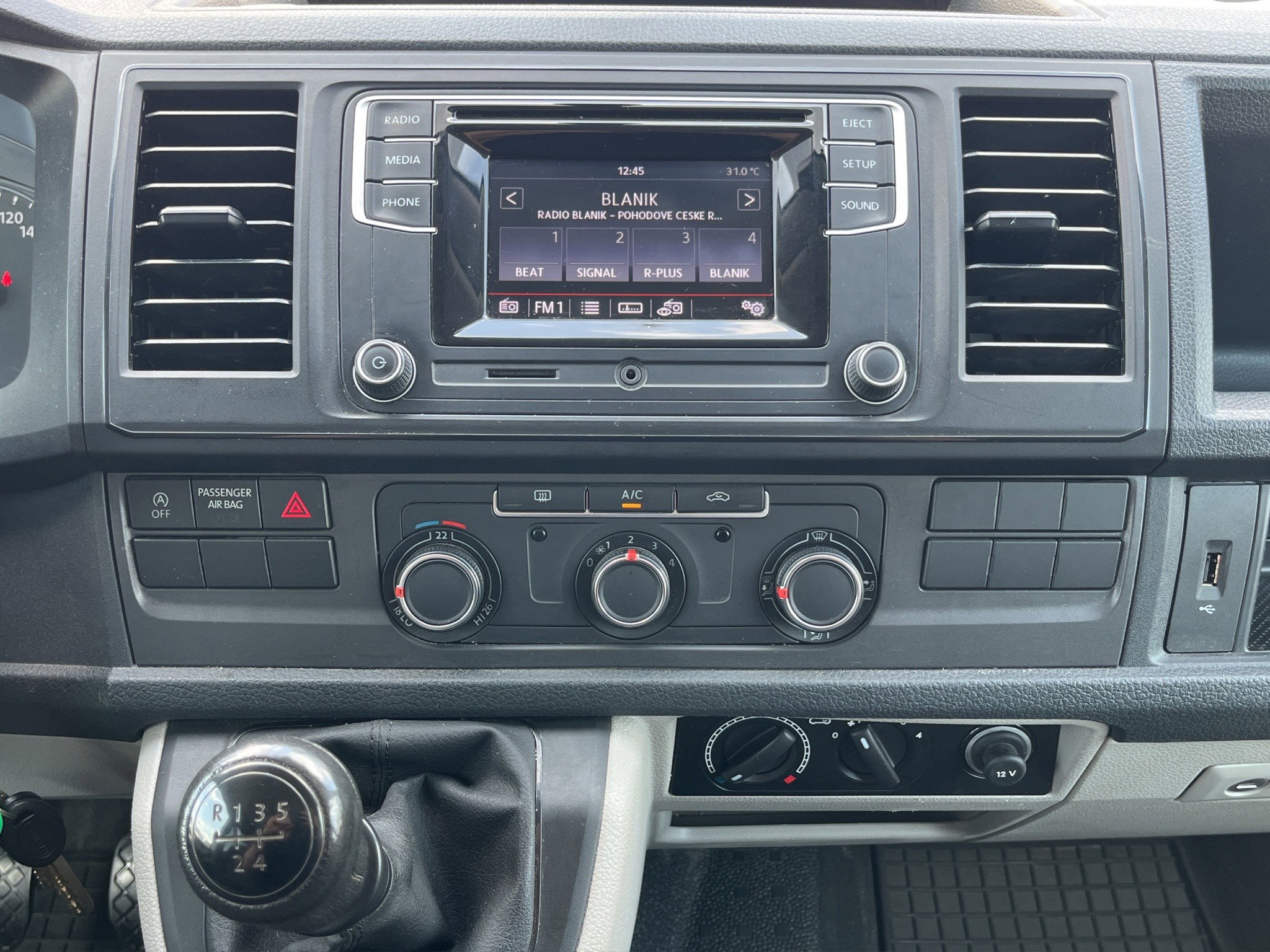 VW Transporter