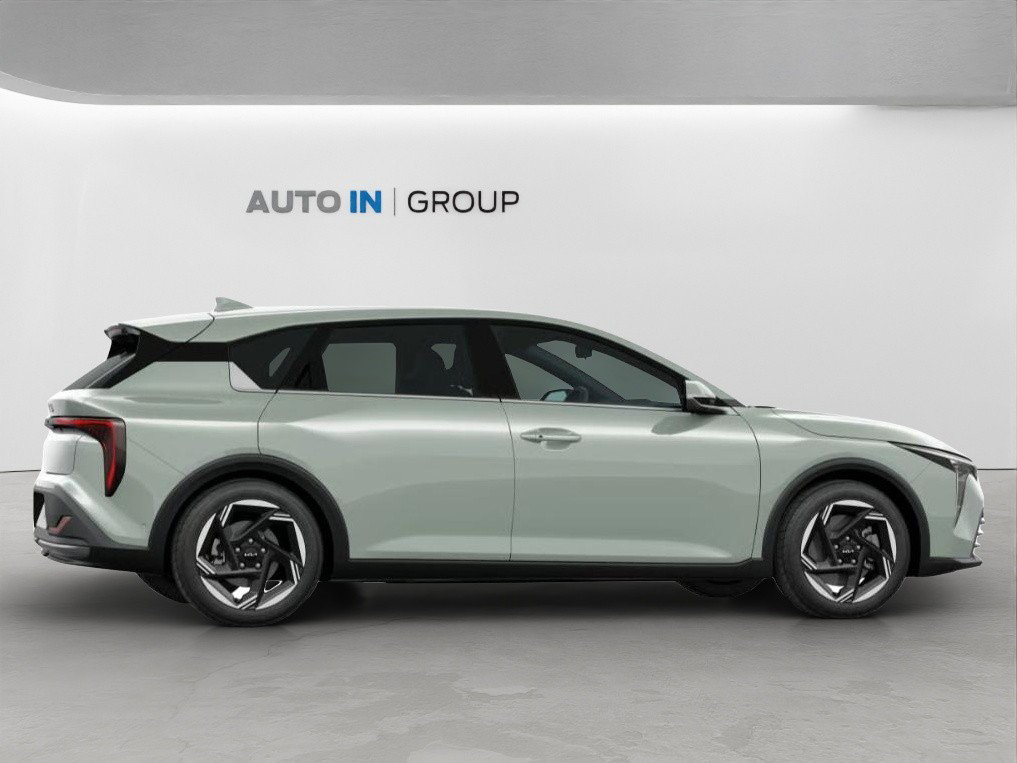 KIA K4