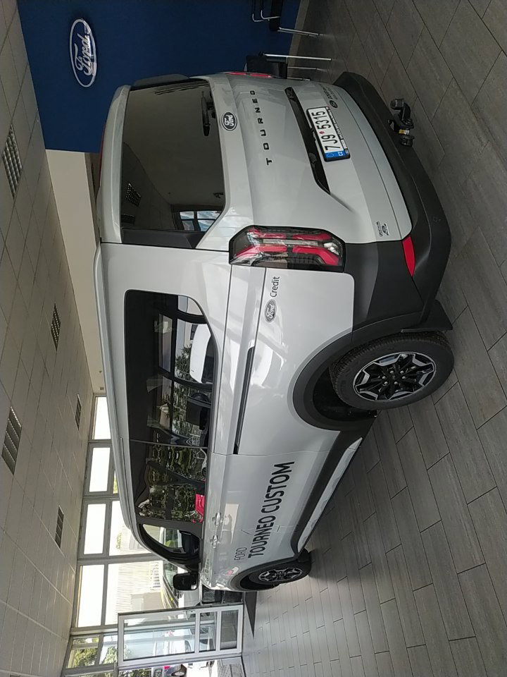 Ford Tourneo Custom